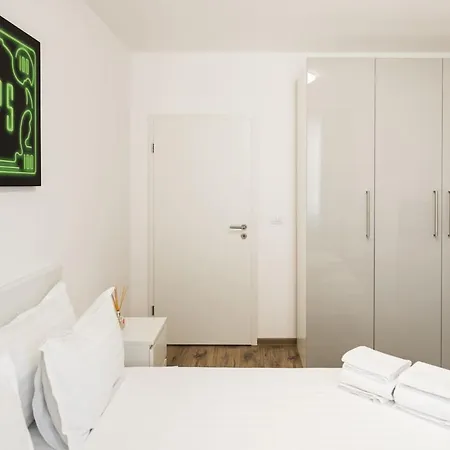 Apartbnb Twins 14a